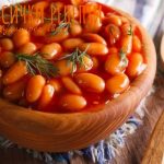 Бобена салата с доматено пюре
