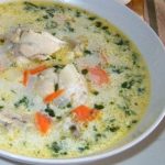 Бяла пилешка супа
