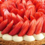 Плодова торта с ягоди