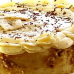 Бисквитена торта с домашен крем и банани